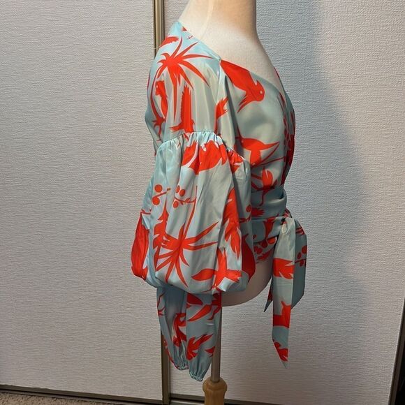 🎉HP 🎉NWT JJ’s Fairyland Tropical Wrap Top - - Picture 5 of 9